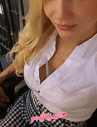 Bianca — photo 2 | Puffly