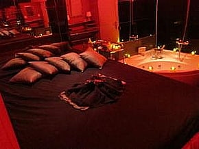 club nightlife in Nieuw-Beerta — brothel and erotic club — photo 2