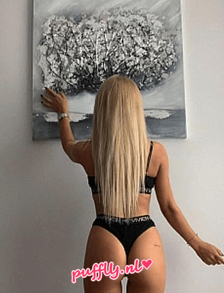 Adelina in Breda — modelprofiel op Puffly