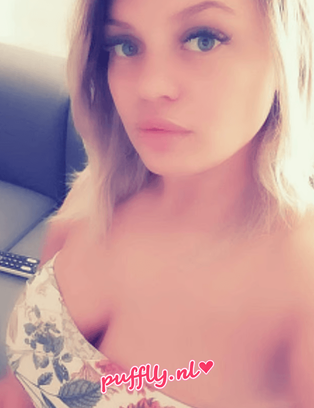 Dellia in Amsterdam — modelprofiel op Puffly — photo 2